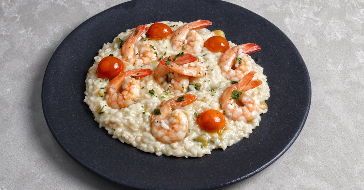 découvrez une recette savoureuse de risotto au fromage et pâtes, alliant crémeux et goût riche pour un plat réconfortant et facile à préparer.
