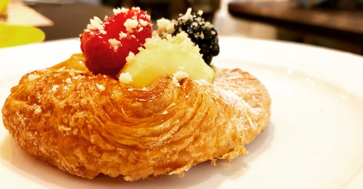 découvrez l'art de la pâtisserie avec nos recettes délicieuses, astuces de chefs et techniques pour créer des desserts irrésistibles.