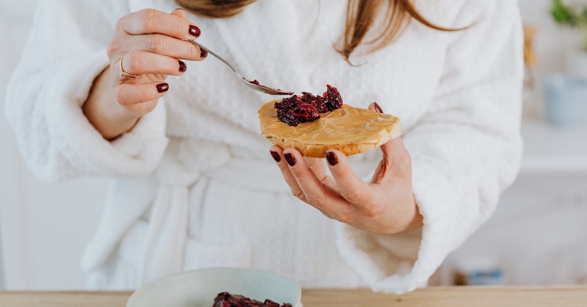 découvrez la pâte à tartiner spéculoos, une douceur onctueuse et croustillante au goût délicieusement épicé, parfaite pour vos petit-déjeuners et desserts.
