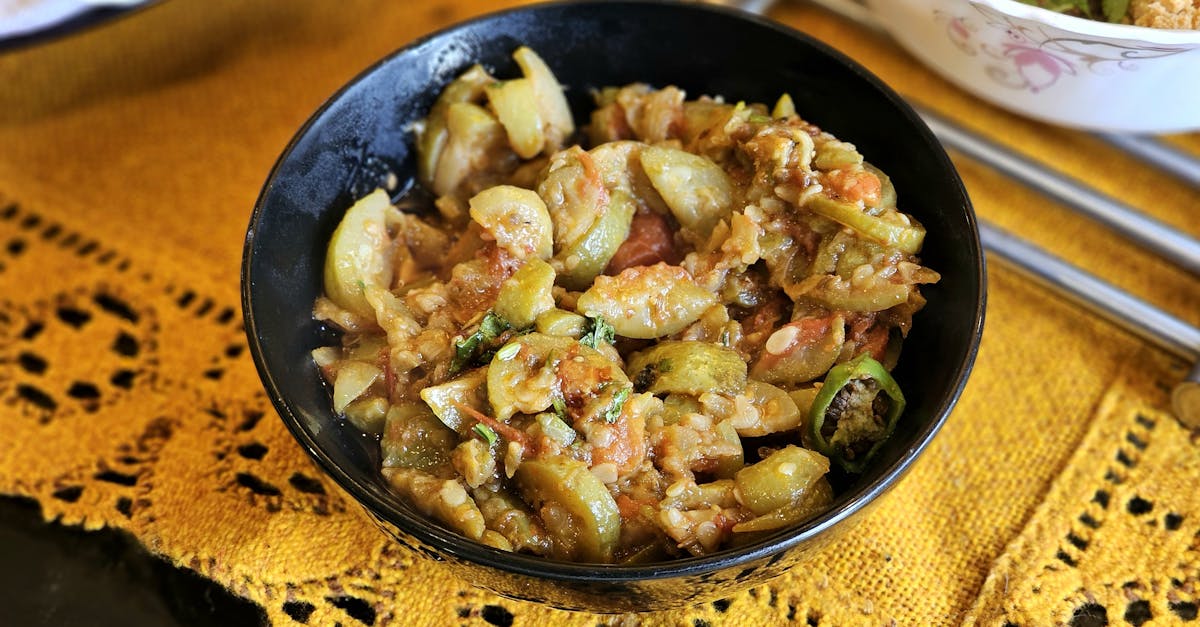 recette rapide et savoureuse de sauté de courgettes au chorizo, idéale pour un repas équilibré et plein de saveurs.