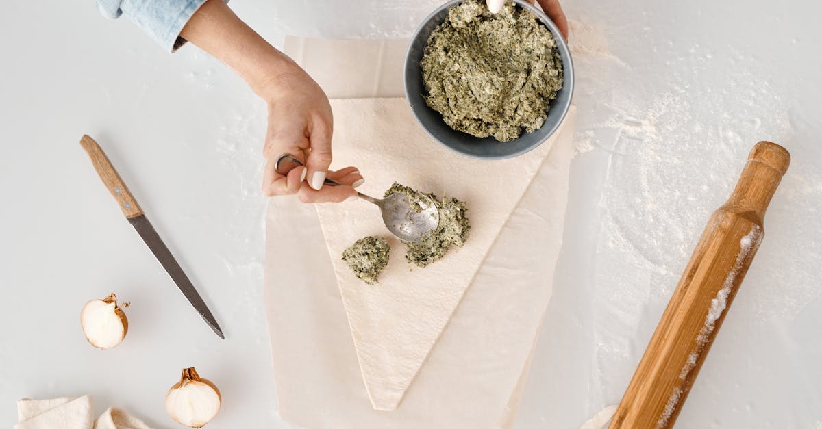découvrez une recette simple et délicieuse de palmiers apéritifs au boursin, parfaits pour vos soirées entre amis et vos apéritifs gourmands.