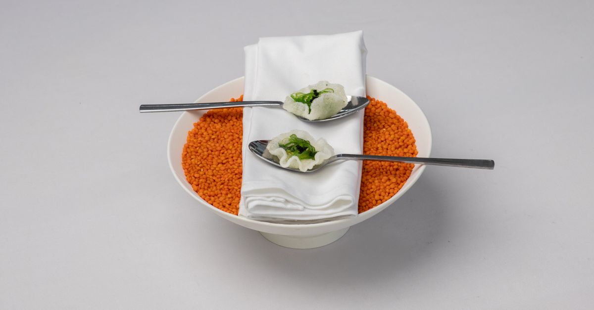 découvrez une recette savoureuse et facile de dhal aux lentilles rouges, un plat traditionnel riche en protéines et épices, parfait pour un repas sain et réconfortant.