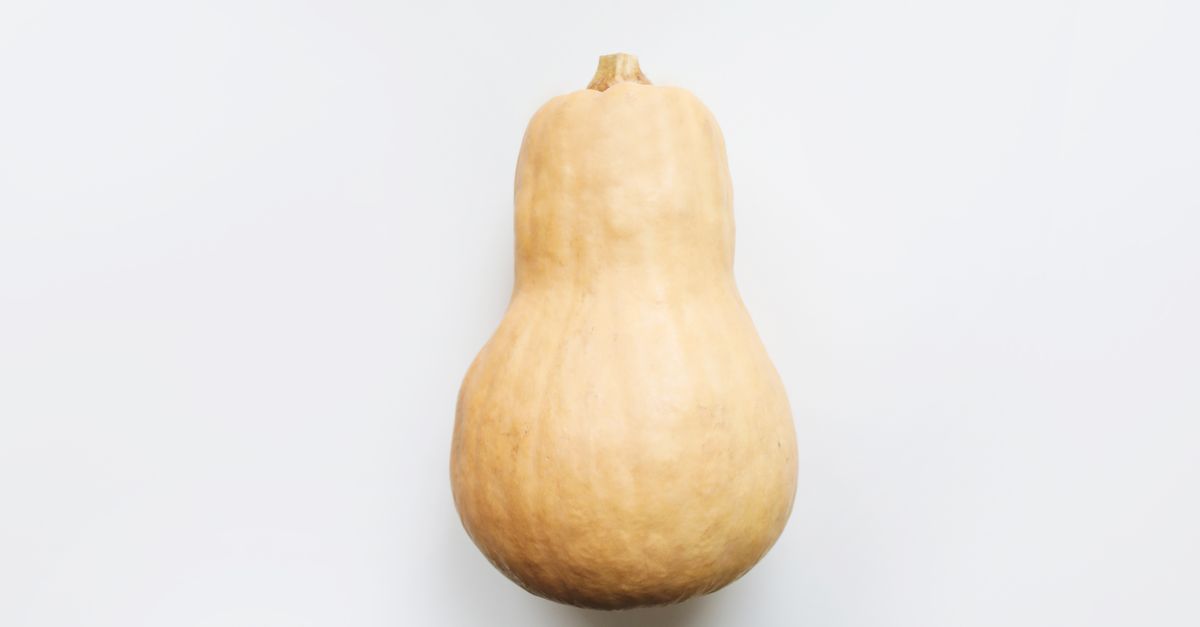 apprenez à peler facilement une courge butternut grâce à nos astuces simples et rapides pour une préparation culinaire réussie.