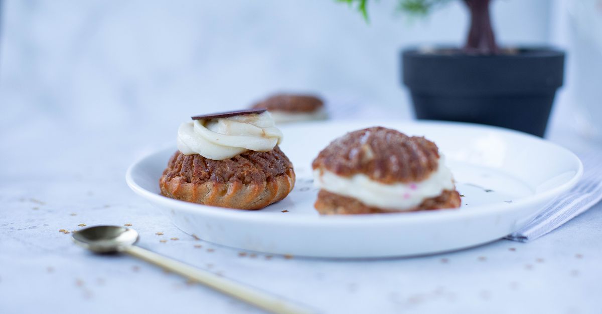 découvrez la pâte à choux, une préparation légère et aérienne idéale pour réaliser éclairs, profiteroles et autres pâtisseries délicieuses.