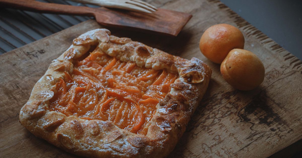 découvrez notre recette facile de pâte à galette pour des crêpes savoureuses et légères, parfaites pour toutes vos préparations sucrées ou salées.