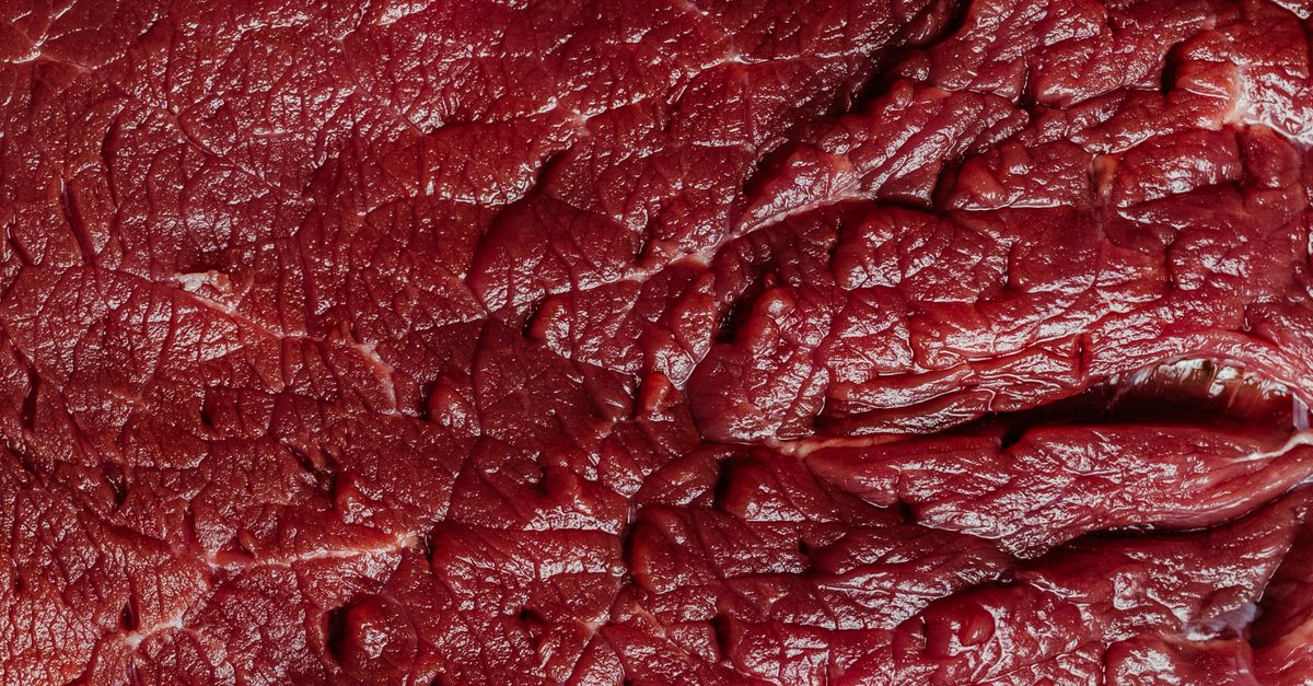 découvrez les meilleures techniques pour attendrir la viande et sublimer vos plats grâce à nos conseils pratiques et astuces efficaces.