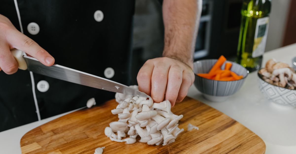découvrez une délicieuse recette de champignons facile à préparer, parfaite pour un repas savoureux et rapide.