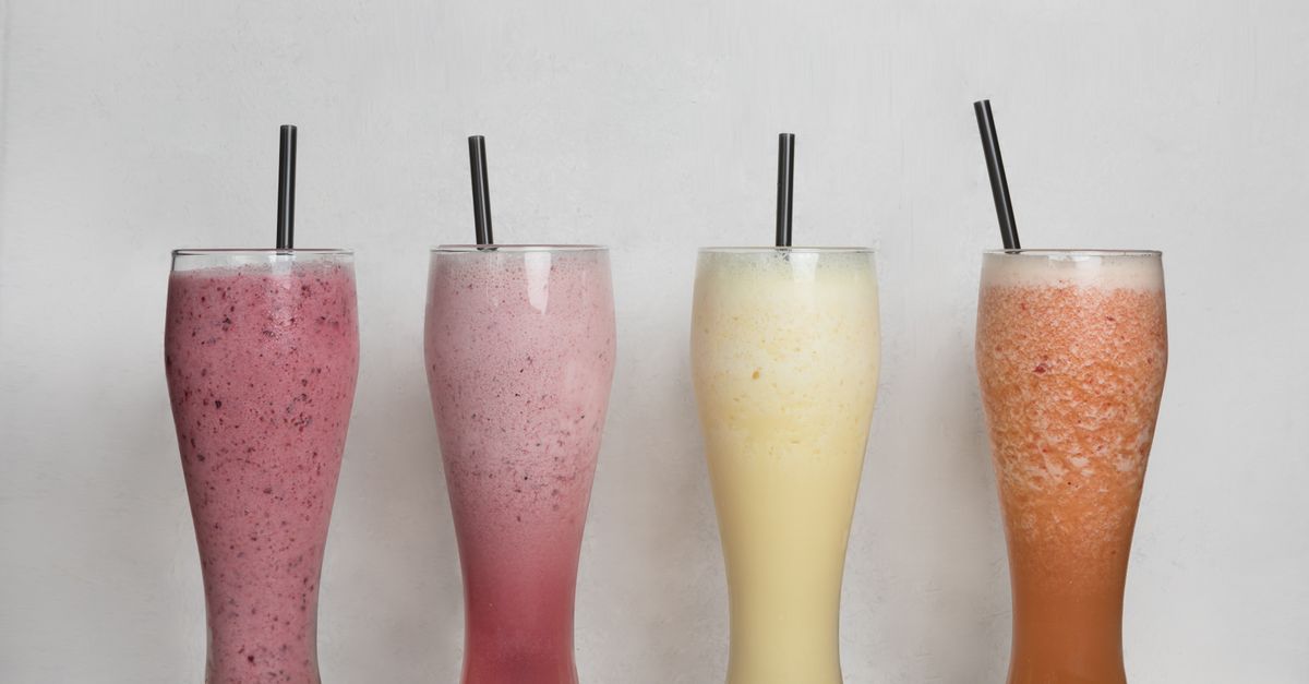 découvrez notre smoothie à l'orange frais et vitaminé, parfait pour une pause saine et gourmande.