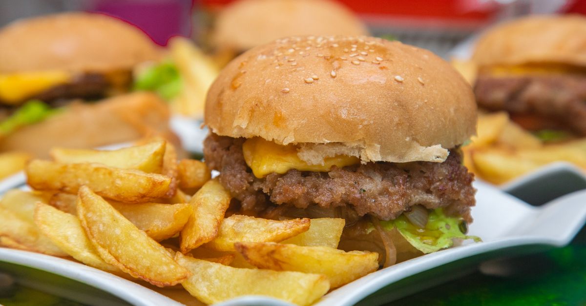 découvrez notre steak haché de pommes de terre, une alternative savoureuse et végétarienne pour vos burgers gourmands et sains.