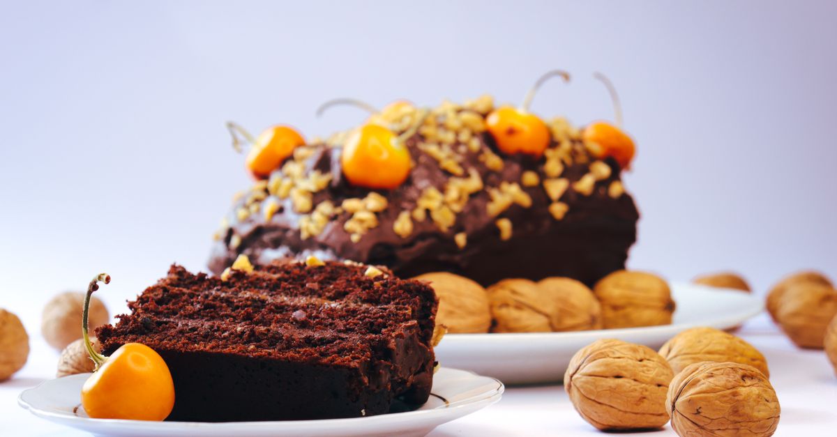 découvrez notre recette délicieuse de gâteau aux noix, moelleuse et riche en saveurs, idéale pour toutes les occasions.
