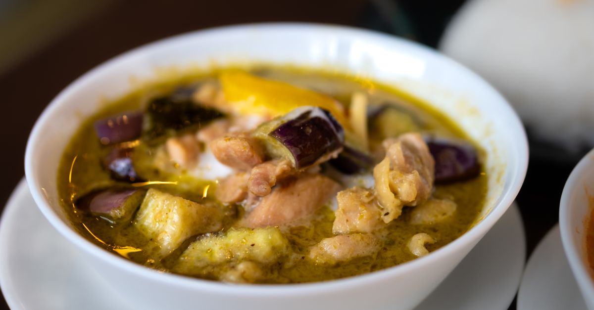 découvrez notre recette savoureuse de curry vert au boeuf, un plat thaïlandais épicé et parfumé qui ravira vos papilles.