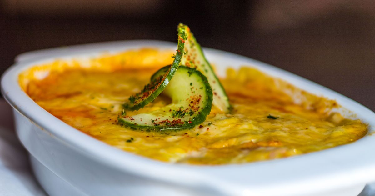 découvrez une délicieuse recette de lasagnes au saumon et poireaux, alliant saveurs fondantes et ingrédients frais pour un plat gourmand et savoureux.