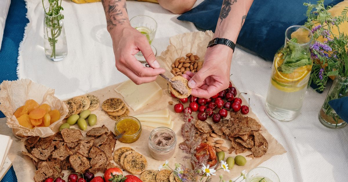 découvrez notre délicieuse recette de pâté de foie de volaille, parfait pour vos apéritifs gourmands et faciles à réaliser à la maison.